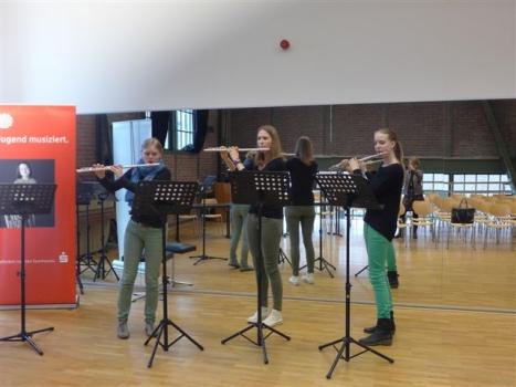 Bild_Querfloeten_Wettbewerb2014a